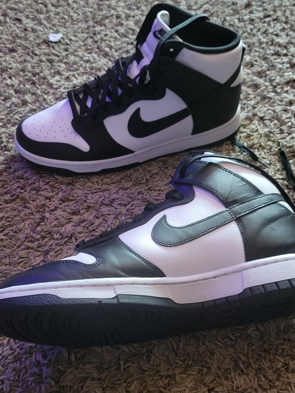 Nike Men’s Black/White High-Top Sneakers
